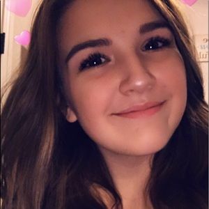 Meet your Posher, Maci